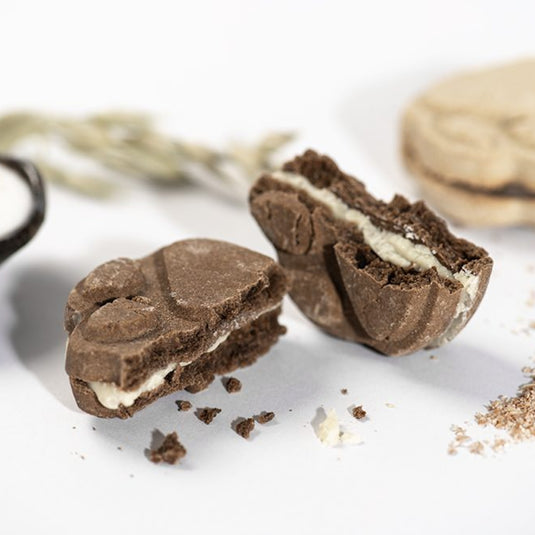 Ruffingtons Biscuit Paws 4‑Pack – Yoghurt & Carob‑Filled Dog Treats